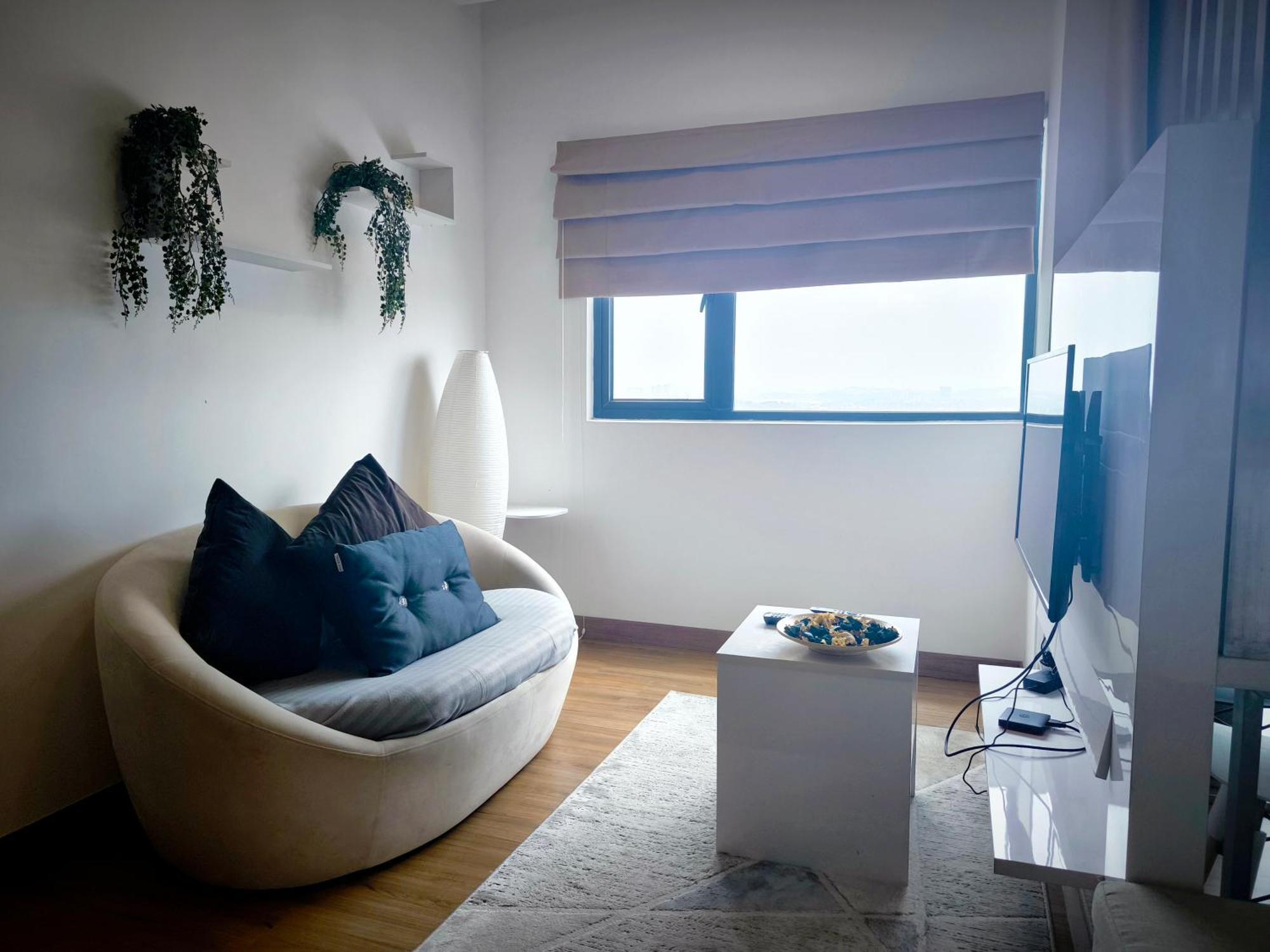Eshue Designer Suites @ Simfoni Towers Черас Экстерьер фото